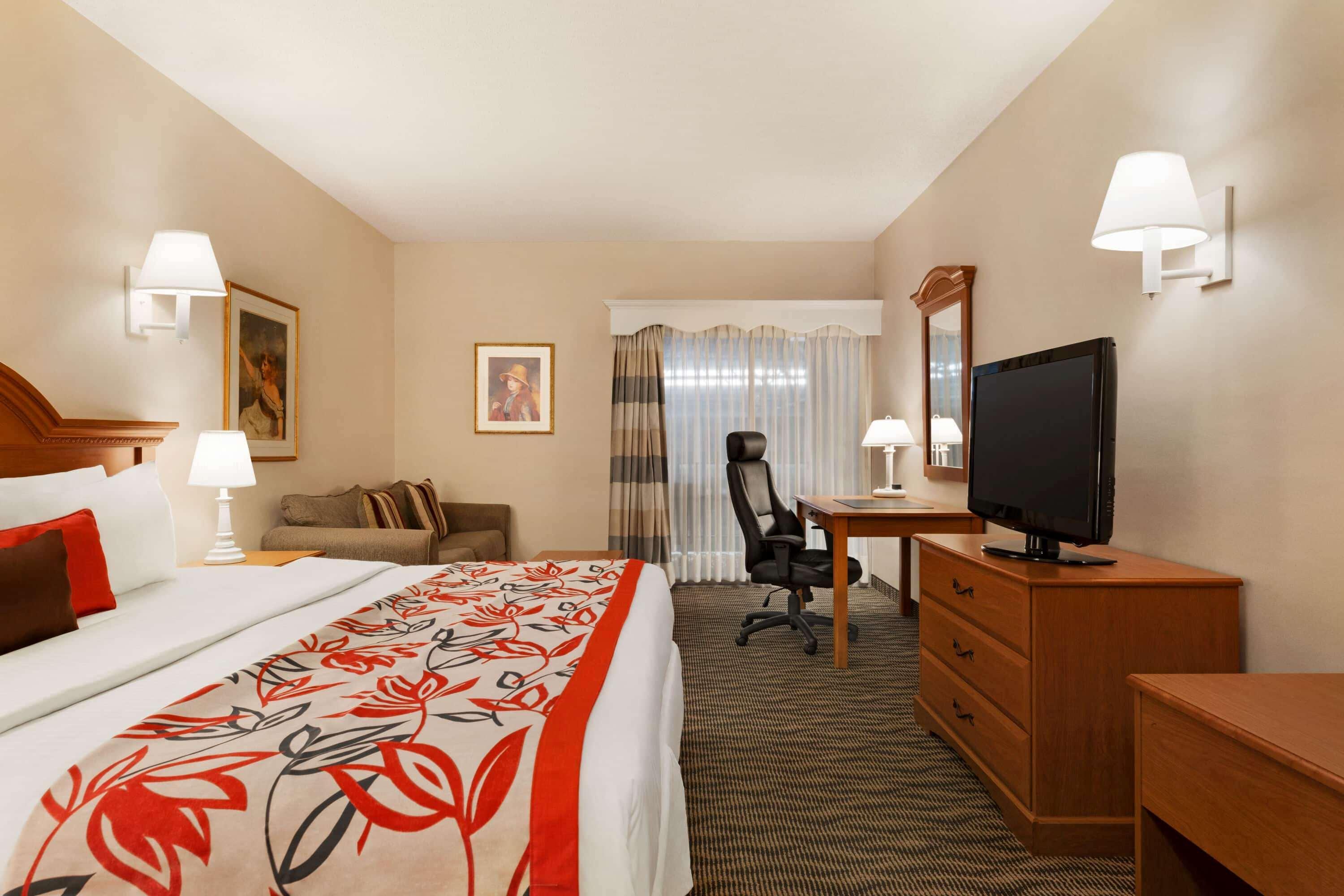 Ramada By Wyndham Fredericton Hotel Exterior foto