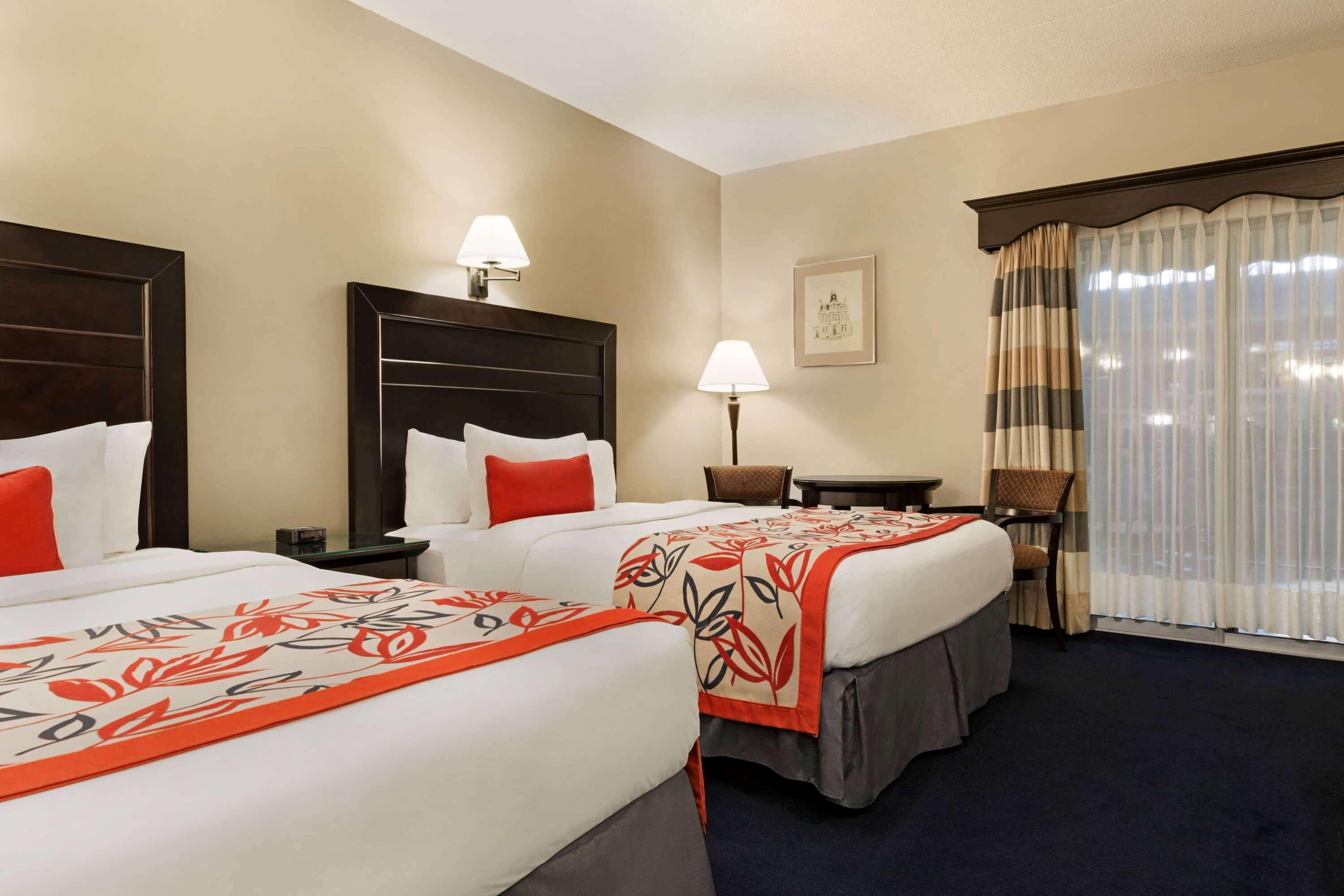 Ramada By Wyndham Fredericton Hotel Exterior foto