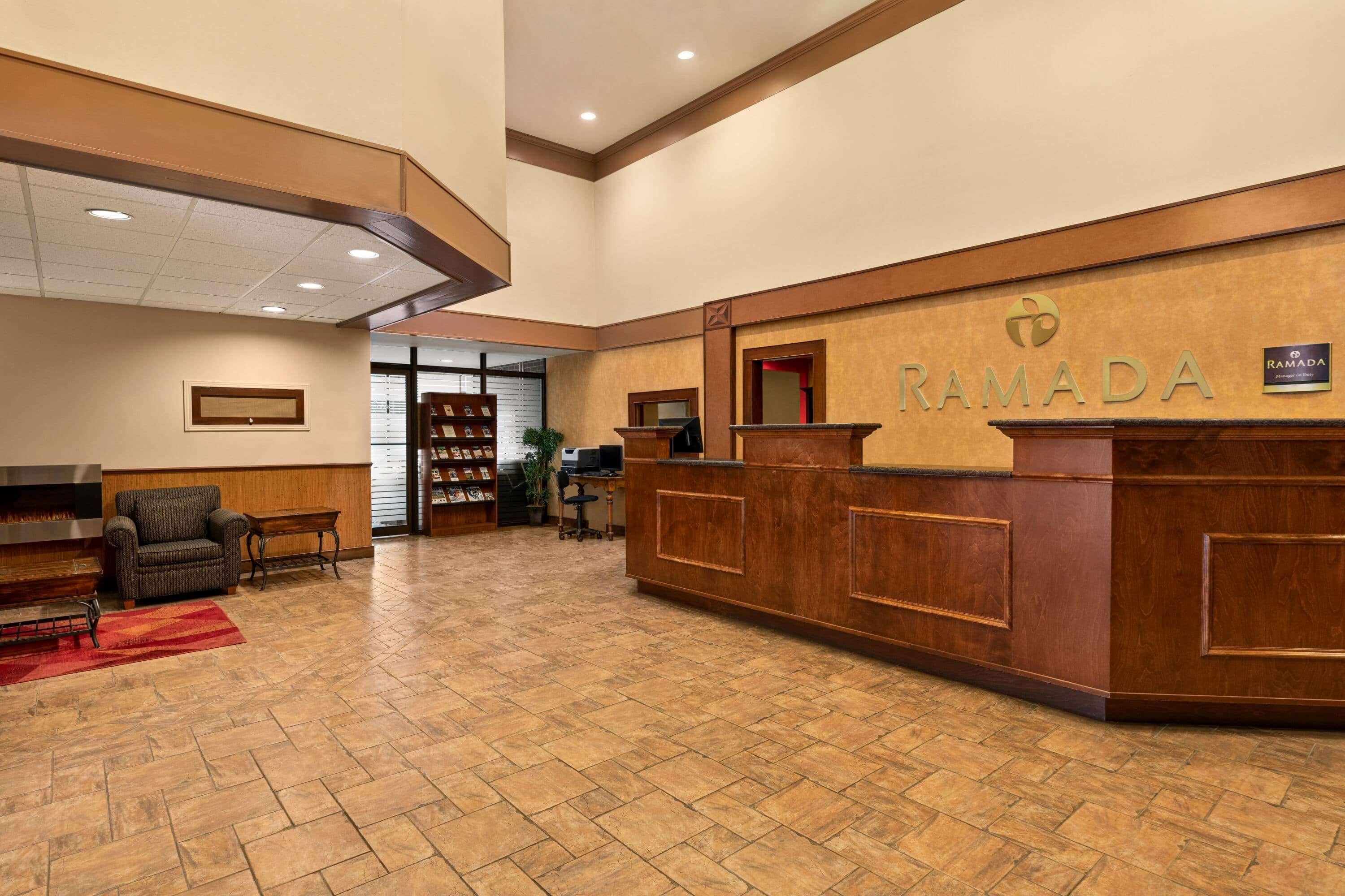 Ramada By Wyndham Fredericton Hotel Exterior foto