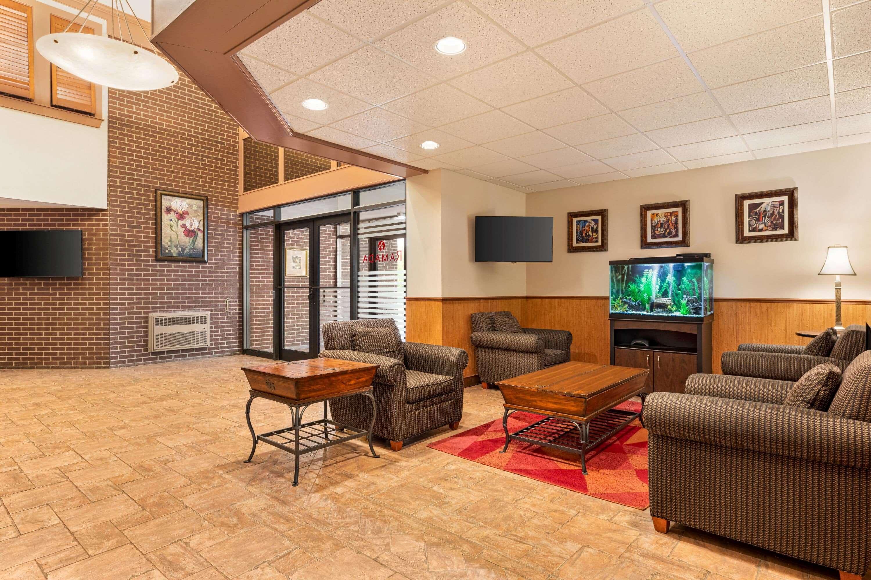 Ramada By Wyndham Fredericton Hotel Exterior foto