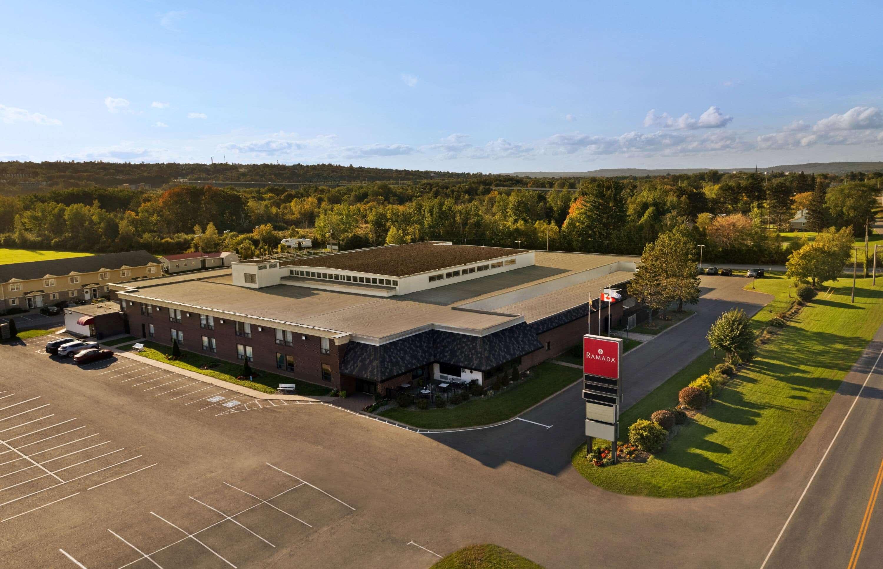 Ramada By Wyndham Fredericton Hotel Exterior foto