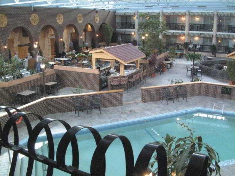 Ramada By Wyndham Fredericton Hotel Exterior foto